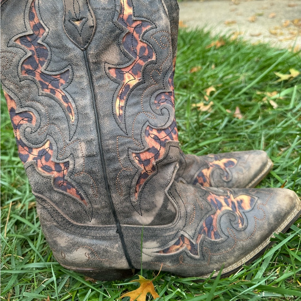 Laredo women’s cowgirl boots